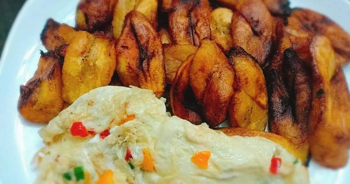 Fried plantain and egg Recipe by Homemealss Catering Services. Cookpad