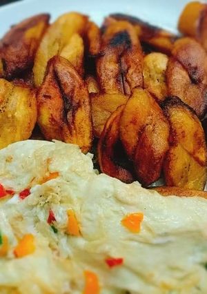 A picture of Fried plantain and egg.
