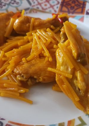 Una foto de Fideuá de pollo (a mi estilo)