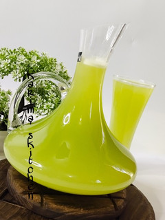 A picture of Cucumber ginger juice.