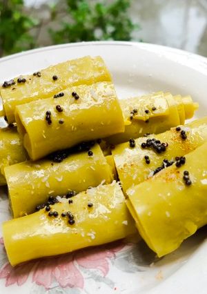 ખાંડવી (Khandi Recipe In Gujarati) રેસીપી મુખ્ય ફોટો
