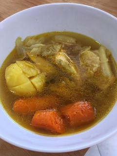 Una foto de Sopa de pollo muy curativa