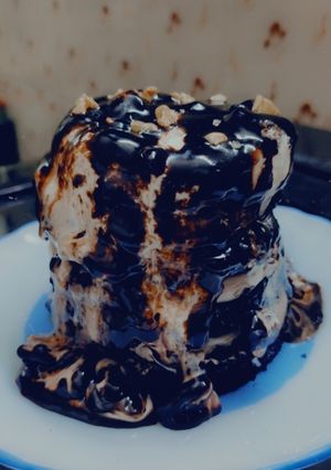 A picture of One Bowl/Pull Up Choco Walnut Cake.