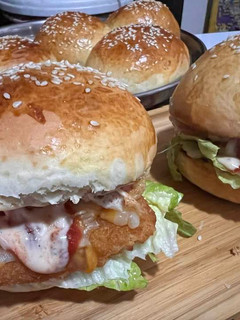 A picture of AmericanHomemade fish burgers.