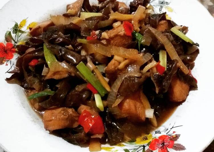 Thai Chicken & Ginger Stir-Fry