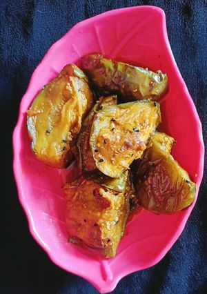 বেগুনের ঝাল (beguner jhal recipe in Bengali) রেসিপির প্রধান ছবি