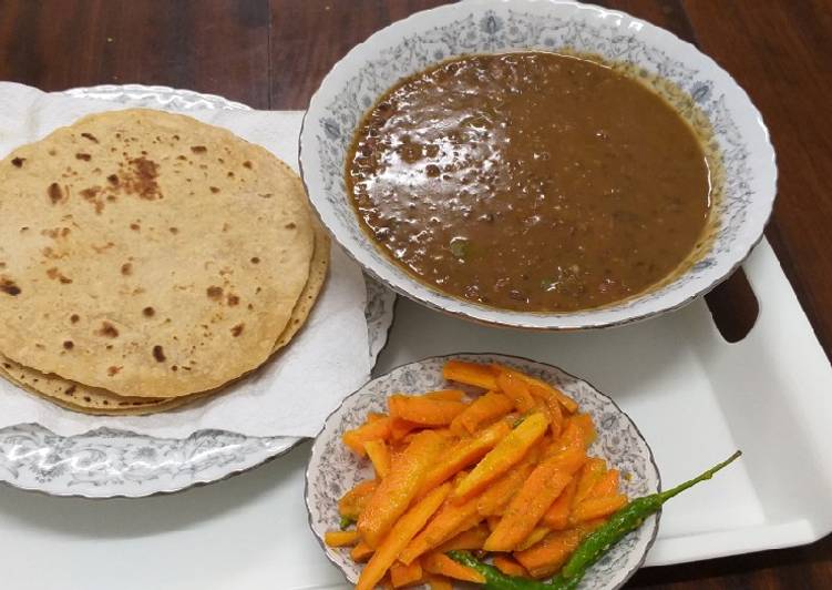 Recipe of Super Quick Homemade Sabat Maha(urad,Black lentils),Roti n Carrots