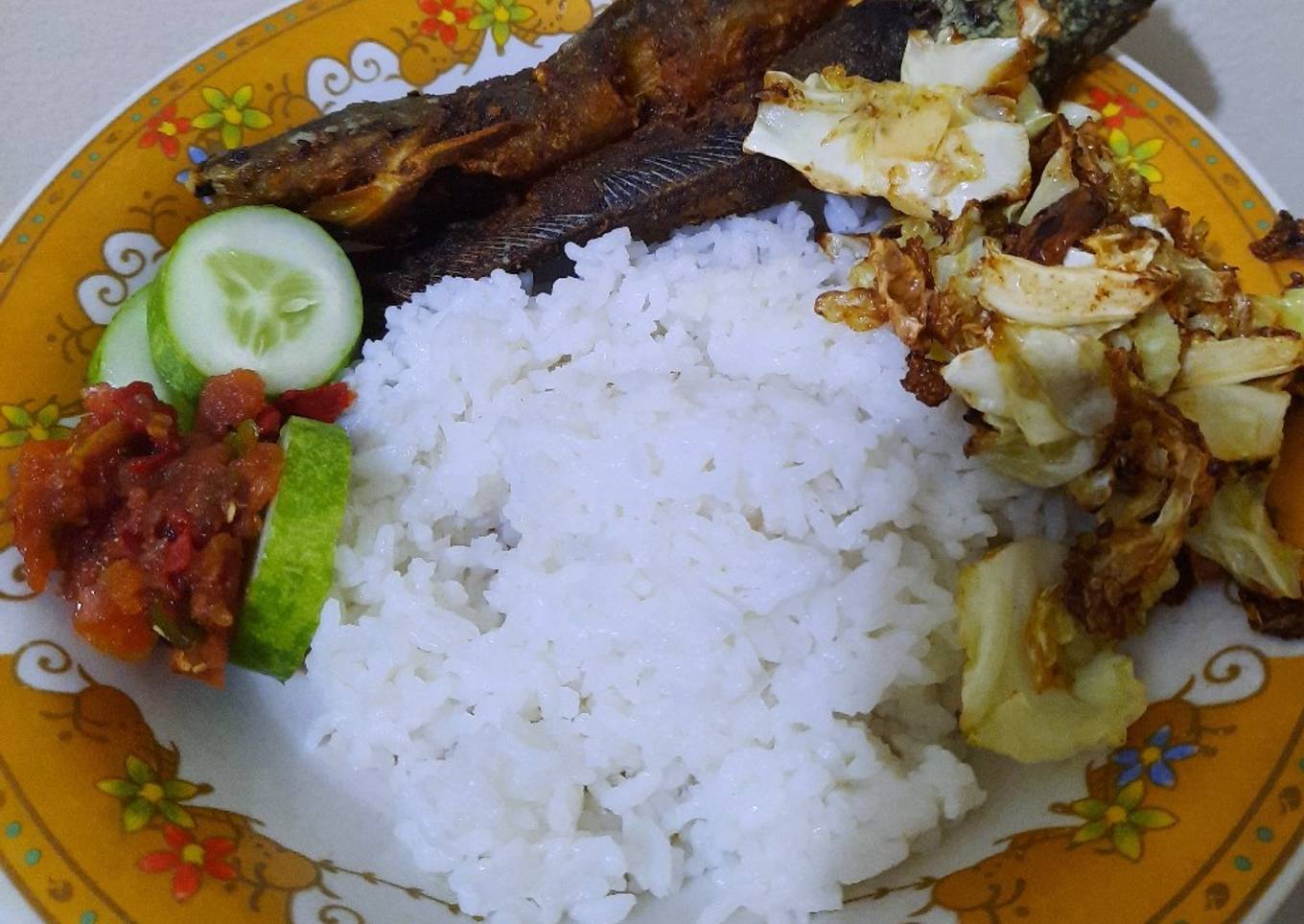 Pecel Lele + Kol Goreng