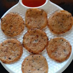 A picture of Lauki Schezwan Mini Chilla.
