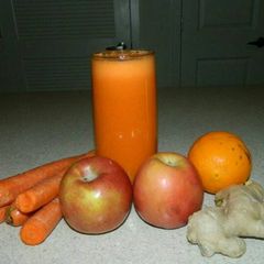 A picture of Carrot and Apple juice.