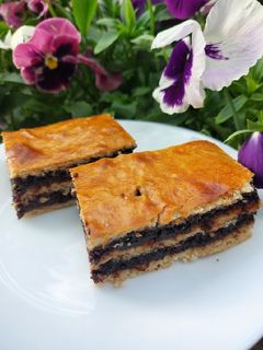 Kelt mákos zserbó teljes kiőrlésű liszttel recept fotója