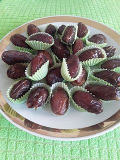 صورة لوصفة تمر باللوز