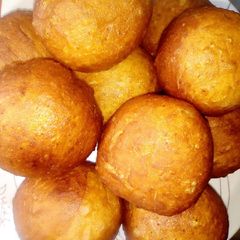 A picture of Dry Ghanian doughnuts.