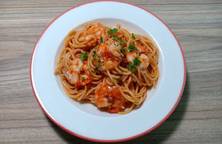 Mì Spaghetti xiên tôm sốt cà chua