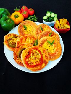 صورة لوصفة بيتزا بالخضار