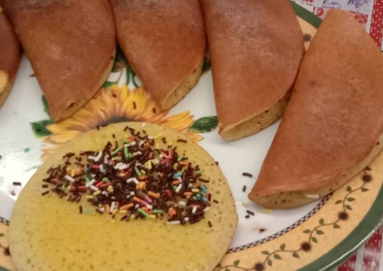 Martabak Lipat Manis