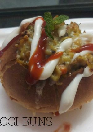 A picture of Maggi Buns.