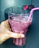 Smoothie de arándanos y uvas negras
