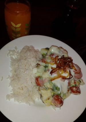 Una foto de Papas con zapallito y salsa blanca ! 😋❤