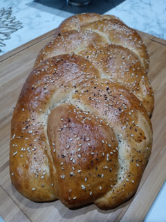 A picture of Zopf/ Swedish bread.