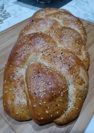A picture of Zopf/ Swedish bread.
