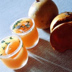 A picture of Wooden Apple Squash.