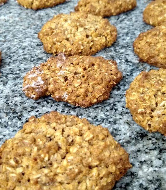 Una foto de Cookies de avena y manzana