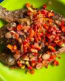 Ikan nila sambal matah