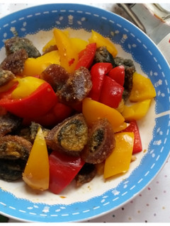 【御釀拌淋風味】甜椒皮蛋 的食譜成品照片