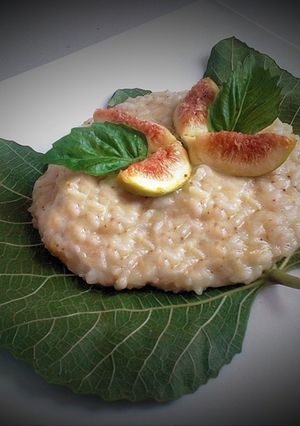 Foto di Risotto al Gorgonzola e parmigiano con fichi e fiordilatte