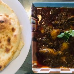 A picture of Dhaba Style Aloo Palak.