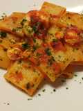 Paccheri con gamberi al pomodoro