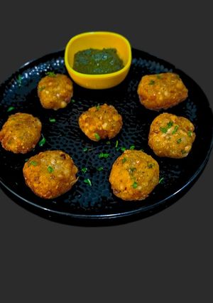 A picture of Sabudana Bites With Arrowroot Flour.