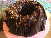 Una foto de bizcocho chocolate con harina de almendras