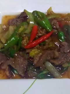 รูปของ เนื้อผัดพริกสด