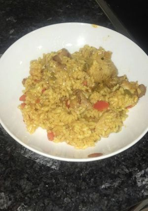 Foto principal de Paella de carne con verduras