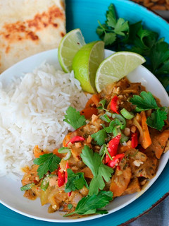 Una foto de Wok de Tempeh con Salsa de Cacahuete