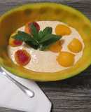 Joghurtos sárgadinnye krémleves őszibarackkal