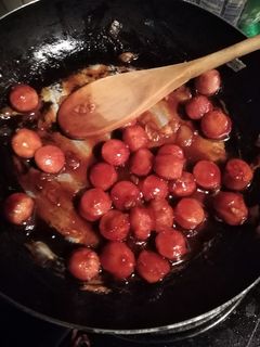 Una foto de Salchichas vegetarianas en salsa bbq!! ☺️