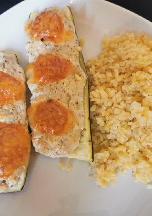 Sült cukkini krémes töltelékkel, tonhallal és ricottával recept fotója