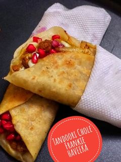 तंदुरी छोले फ्रँकी (chole frankie recipe in marathi) रेसिपी चे मुख्य फोटो