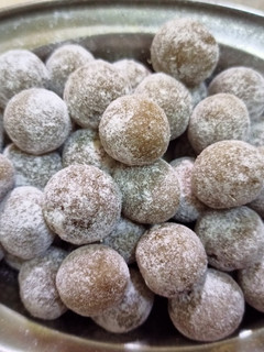આંબળા ગોળી(Amla goli recipe in Gujarati) રેસીપી મુખ્ય ફોટો