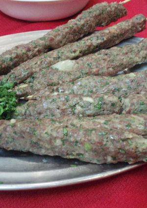 Una foto de Brochetas de carne de cordero       (Kafta  o   Kabáb)