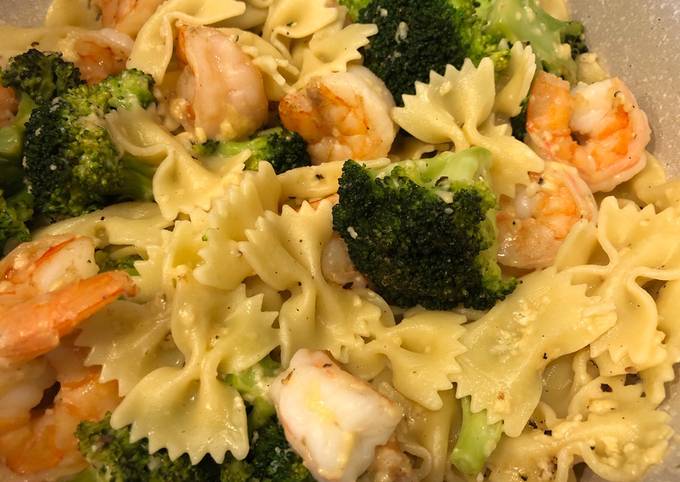 Easiest Way to Prepare Perfect Broccoli Shrimp Pasta 🍋