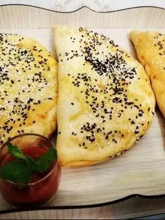عکسی از دستور 🌮پیراشکی 🍗مرغ و قارچ🍄