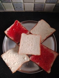 *மயோனிஸ்,ஜாம் வித் பிரெட்*(1 நிமிடம்)(bread and jam recipe in tamil) செய்முறை முக்கிய புகைப்படம்