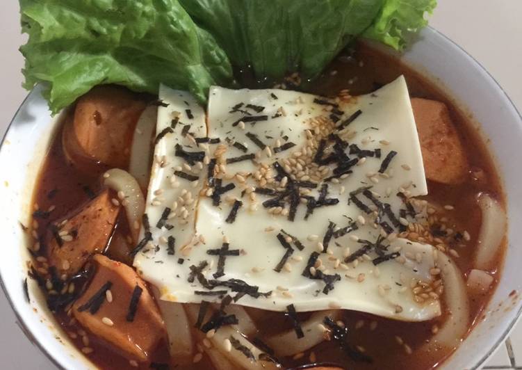 Bagaimana Membuat Udon Kuah Gochujang Anti Gagal