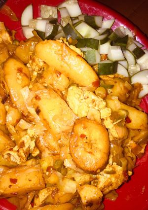A picture of Sultan chips and cucumber 🥒.