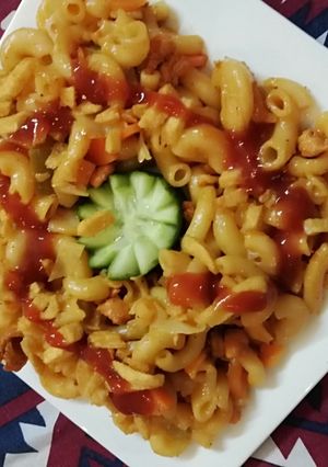A picture of Tikka macroni.