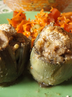 Una foto de Alcachofas rellenas y gratinadas con galletas